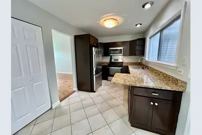 645 Le Parc Circle, Buffalo Grove, IL 60089 - Photo 3