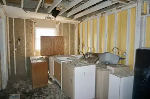 504 W Randolph St, Pinckneyville, IL 62274 - Photo 5