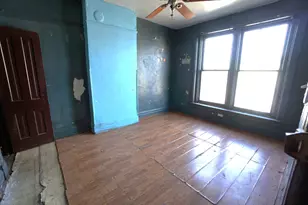 2751 W Maypole Ave, Chicago, IL 60612 - Photo 9