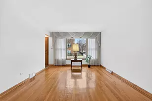 6622 W George St, Chicago, IL 60634 - Photo 3