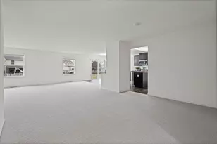 1504 Hearthstone Ln, North Aurora, IL 60542 - Photo 5