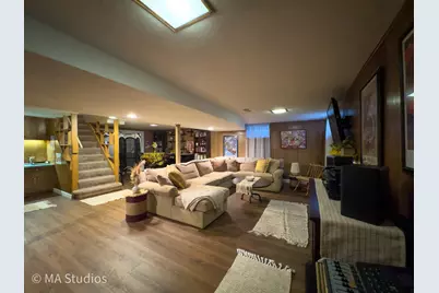 8922 Parkside Avenue, Morton Grove, IL 60053 - Photo 35