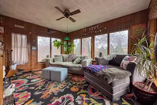 8922 Parkside Ave, Morton Grove, IL 60053 - Photo 15