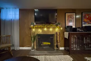 8922 Parkside Ave, Morton Grove, IL 60053 - Photo 37