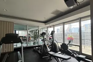 201 E Chestnut St, Chicago, IL 60611 - Photo 15