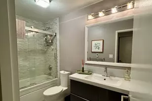 201 E Chestnut St, Chicago, IL 60611 - Photo 13