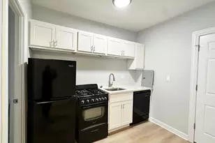 5710 N Winthrop Ave, Chicago, IL 60660 - Photo 5