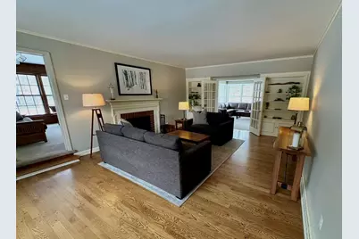 4N609 Pheasant Run Drive, Saint Charles, IL 60175 - Photo 7