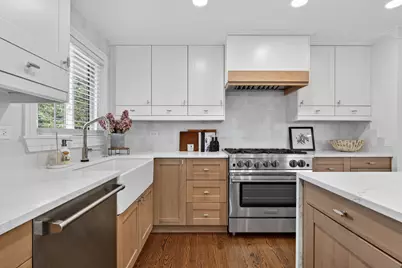 1338 Radcliffe Lane, Schaumburg, IL 60193 - Photo 7