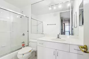 345 W Fullerton Pkwy, Chicago, IL 60614 - Photo 17