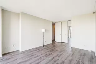 345 W Fullerton Pkwy, Chicago, IL 60614 - Photo 15