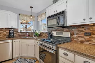 24450 Arrowhead Dr, Manhattan, IL 60442 - Photo 9