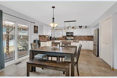 24450 Arrowhead Drive, Manhattan, IL 60442 - Photo 7