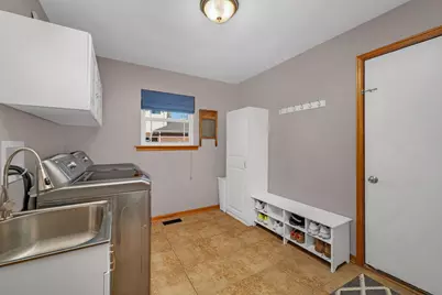 24450 Arrowhead Drive, Manhattan, IL 60442 - Photo 13