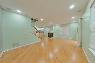 848 Station Blvd, Aurora, IL 60504 - Photo 5