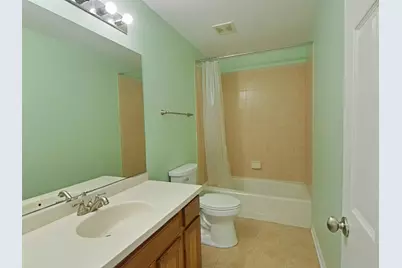 848 Station Boulevard, Aurora, IL 60504 - Photo 9