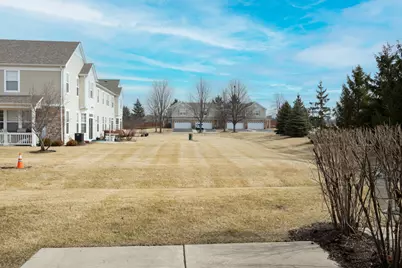 2722 Evergreen Circle, McHenry, IL 60050 - Photo 3