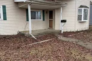 606 Taffee St, Pinckneyville, IL 62274 - Photo 3