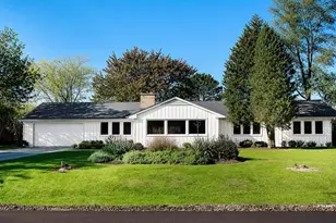 3336 Overland Pass, Northbrook, IL 60062 - Photo 1