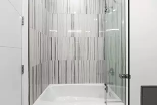 159 W North Ave, Chicago, IL 60610 - Photo 11