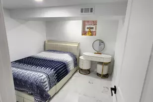 6236 N Francisco Ave, Chicago, IL 60659 - Photo 9