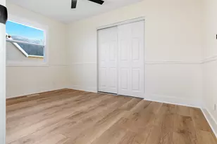 215 Apple Hill Ln, Streamwood, IL 60107 - Photo 13