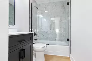 215 Apple Hill Ln, Streamwood, IL 60107 - Photo 11