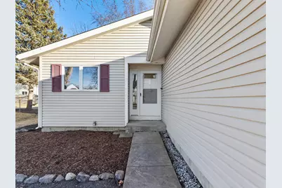 215 Apple Hill Lane, Streamwood, IL 60107 - Photo 3