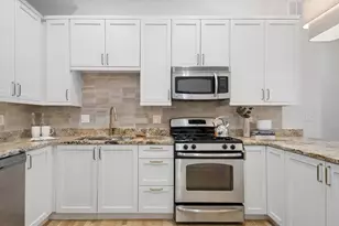 2150 W North Ave, Chicago, IL 60647 - Photo 13