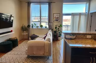 918 W Belmont Ave, Chicago, IL 60657 - Photo 3