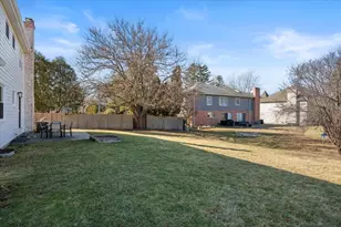 1246 Laurel Ave, Deerfield, IL 60015 - Photo 27