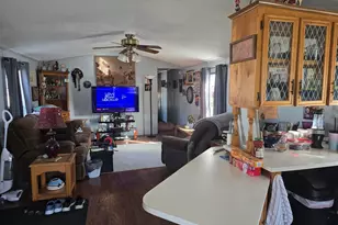 20 Cedar Ln, Sandwich, IL 60548 - Photo 9