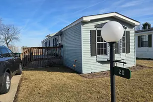 20 Cedar Ln, Sandwich, IL 60548 - Photo 1