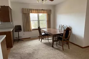 11224 Ventura Blvd, Machesney Park, IL 61115 - Photo 9