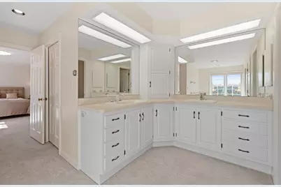 2016 Midwest Club Parkway, Oak Brook, IL 60523 - Photo 21