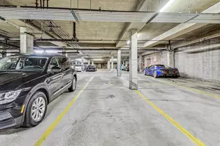 1910 S Indiana Ave, Chicago, IL 60616 - Photo 25