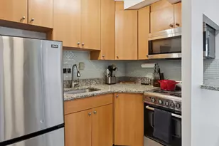 2909 N Sheridan Rd, Chicago, IL 60657 - Photo 7