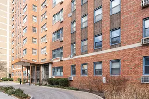 2909 N Sheridan Rd, Chicago, IL 60657 - Photo 1