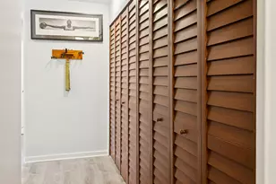 2909 N Sheridan Rd, Chicago, IL 60657 - Photo 11