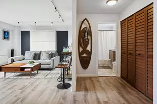 2909 N Sheridan Rd, Chicago, IL 60657 - Photo 3