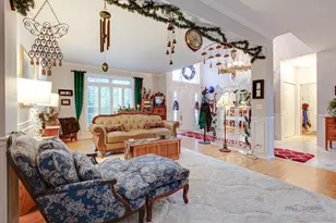 7449 Brentwood Ln, Gurnee, IL 60031 - Photo 13