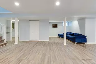 6149 N Karlov Ave, Chicago, IL 60646 - Photo 37