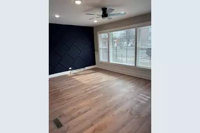 [Address not provided], Chicago, IL 60617 - Photo 7