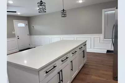 [Address not provided], Chicago, IL 60617 - Photo 3