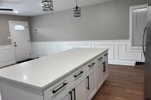 [Address not provided], Chicago, IL 60617 - Photo 3