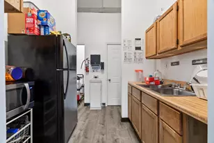 222 E 61st St, Chicago, IL 60637 - Photo 15