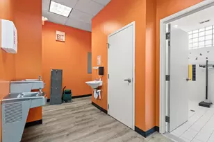 222 E 61st St, Chicago, IL 60637 - Photo 27