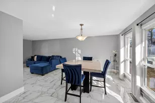 2715 Knollwood Pl, Hazel Crest, IL 60429 - Photo 17