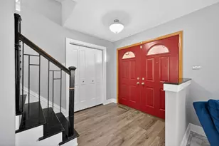 2715 Knollwood Pl, Hazel Crest, IL 60429 - Photo 7