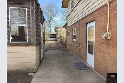 10 Linden Avenue, Buffalo Grove, IL 60089 - Photo 25